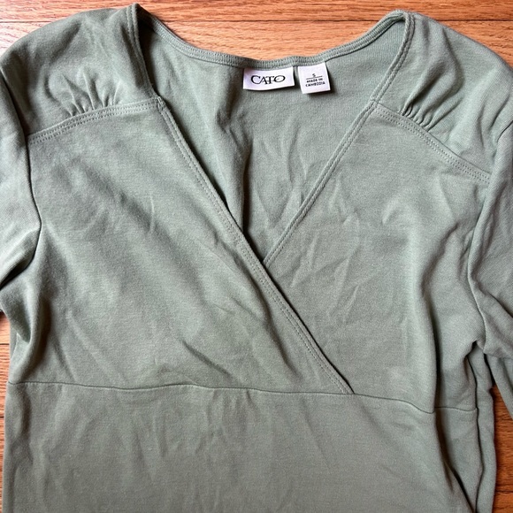VNeck green vintage 3/4 sleeve - Picture 2 of 2